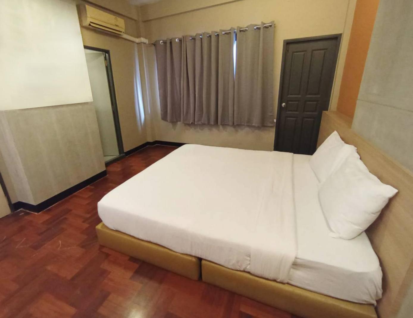 Go Inn Silom โกอินน์ สีลม - สถานีรถไฟฟ้าเซนต์หลุยส์ Bangkok Dış mekan fotoğraf